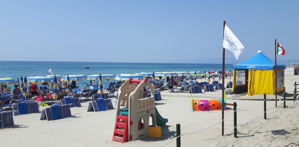 Villaggio Camping Lungomare Cropani Kültér fotó
