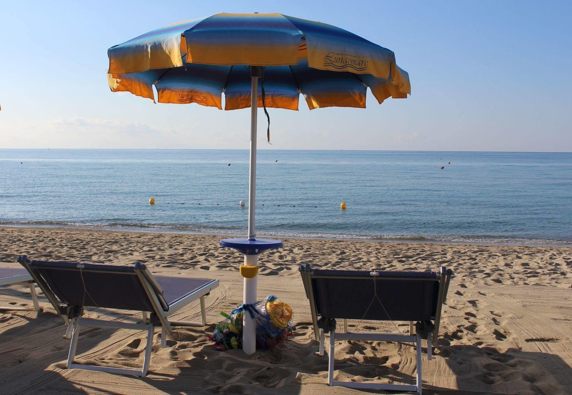 Villaggio Camping Lungomare Cropani Kültér fotó