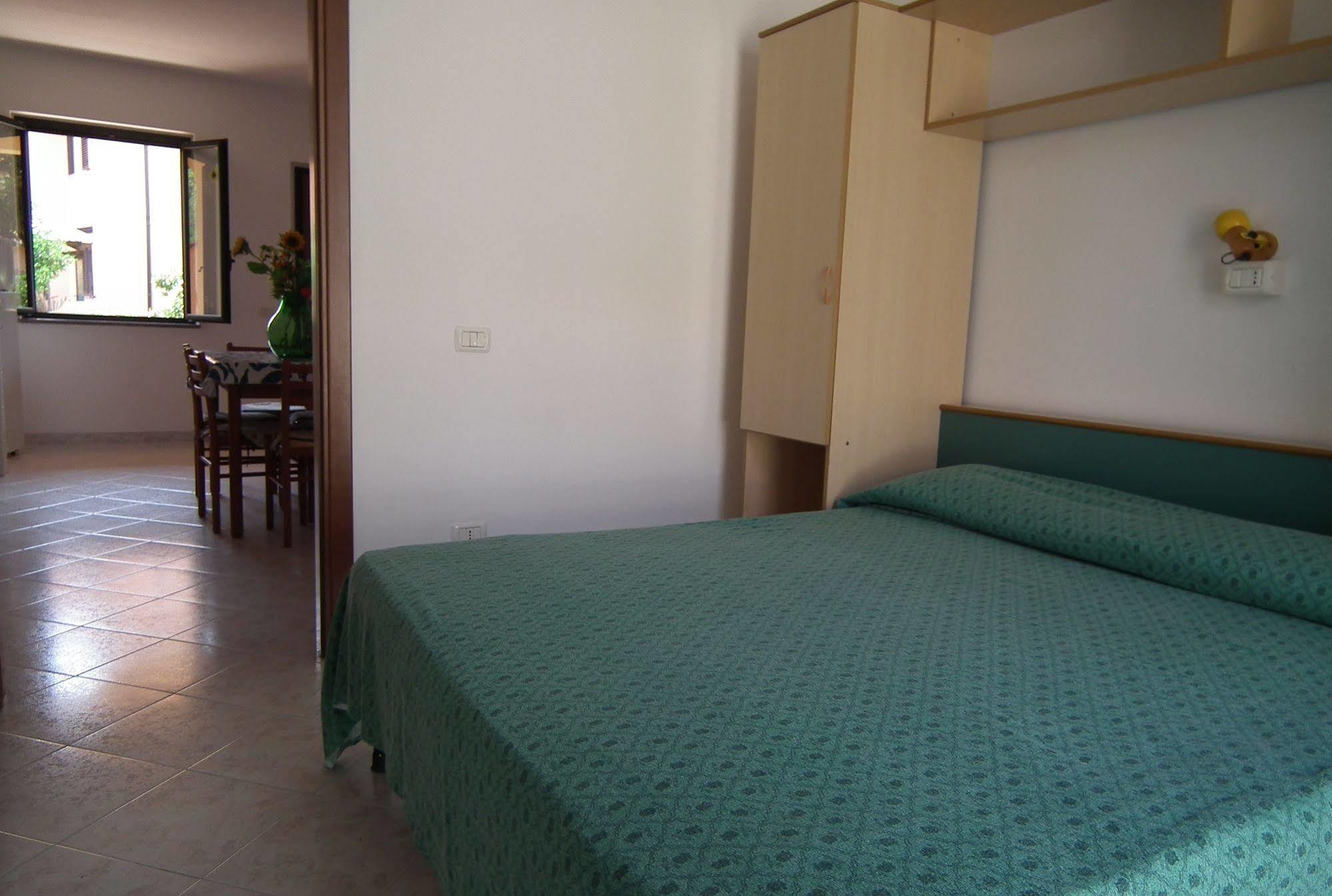 Villaggio Camping Lungomare Cropani Kültér fotó